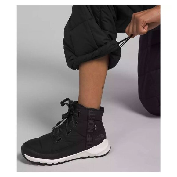 The North Face Black Quilted Pants - Picture 4 of 11